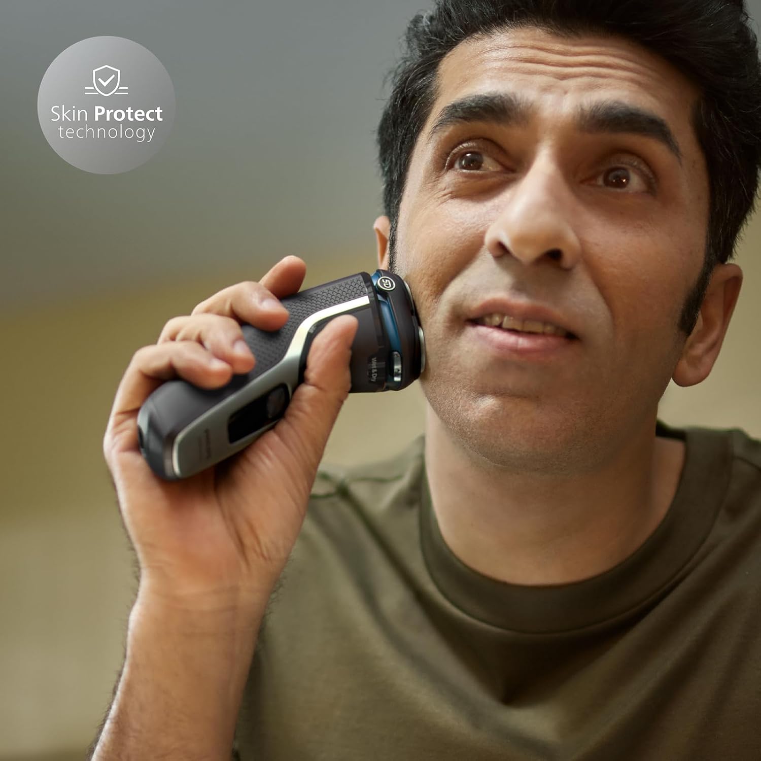 Philips Electric Shaver 3000 Series - Wet & Dry Electric Shaver for Men with SkinProtect Technology in Space Grey, Pop-up Beard Trimmer, Cordless Shaver with Travel Pouch (Model S3241/12) - Image 2