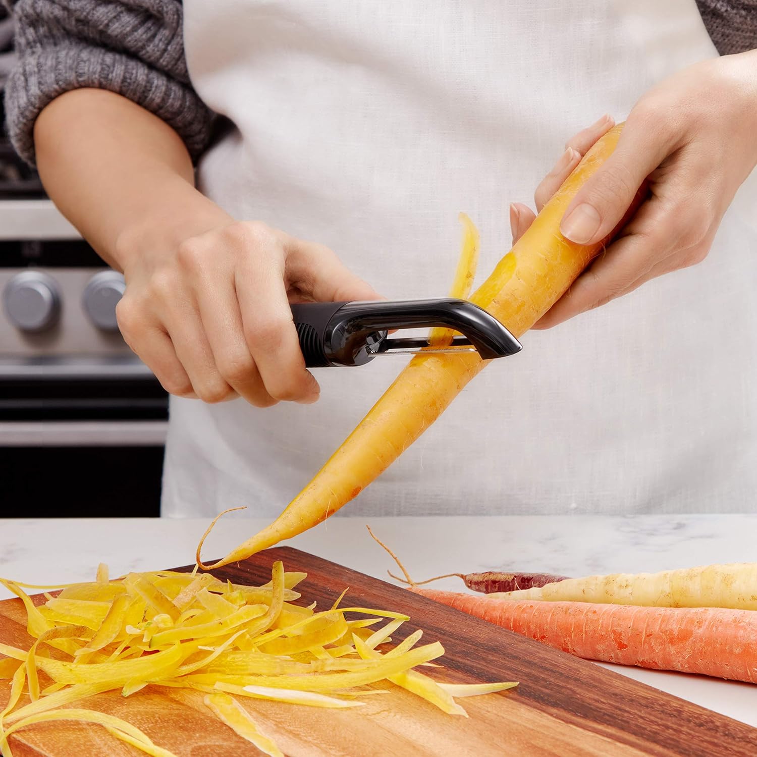 OXO Good Grips Swivel Peeler with Built-in Potato Eyer - Image 2