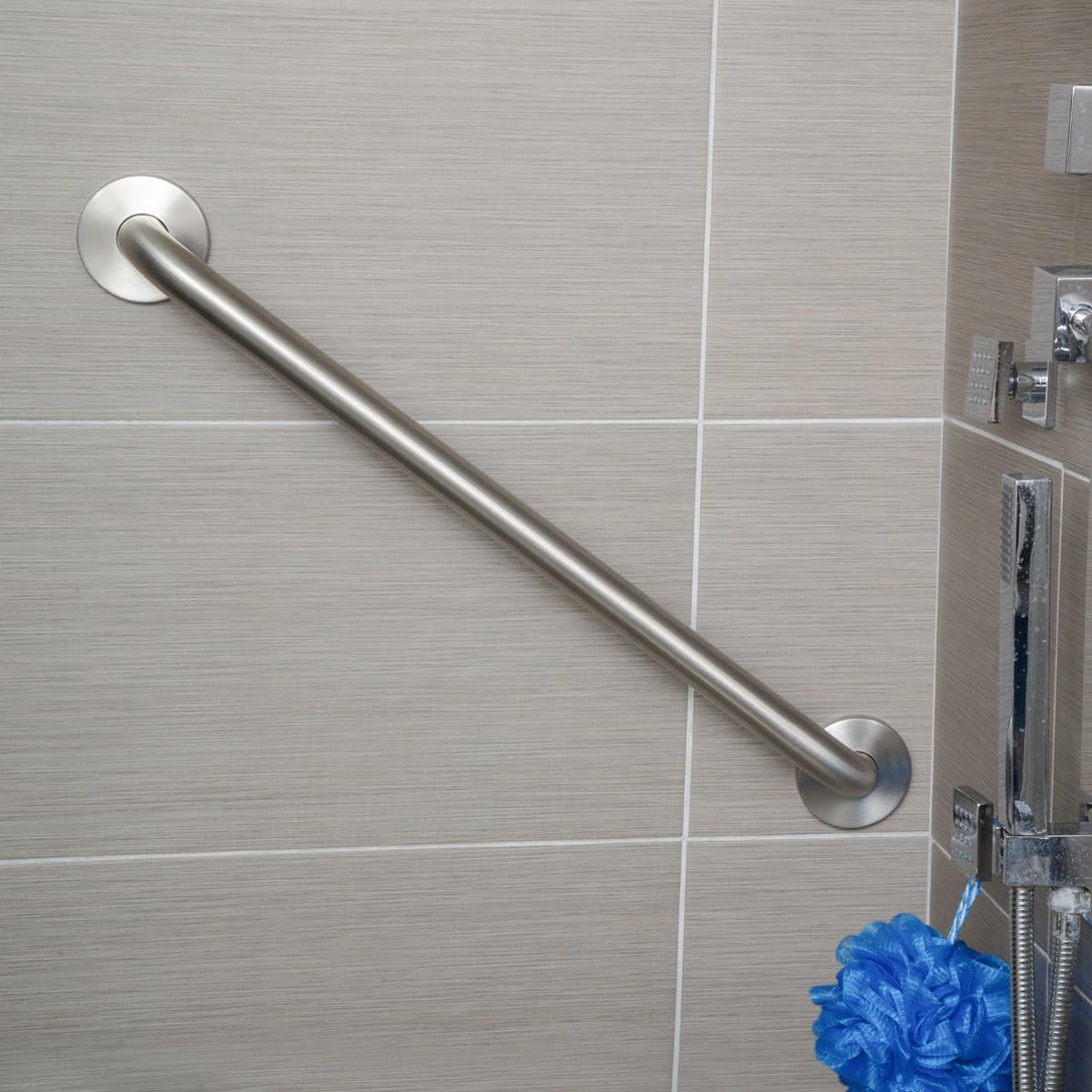 Amazon Basics Bathroom Handrail Grab Bar, 0.46 m Length, 0.03 m Diameter, Stainless Steel - Image 4